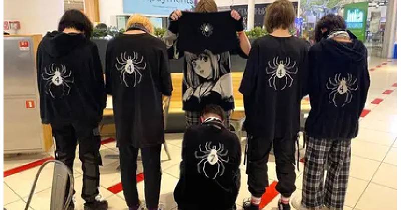 Spider Hoodie Clothing: A Fusion of Urban Aesthetics and Streetwear